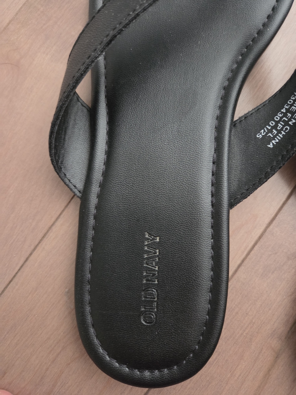 Old Navy Black Women’s Slide Sandals with Stitched Faux Leather